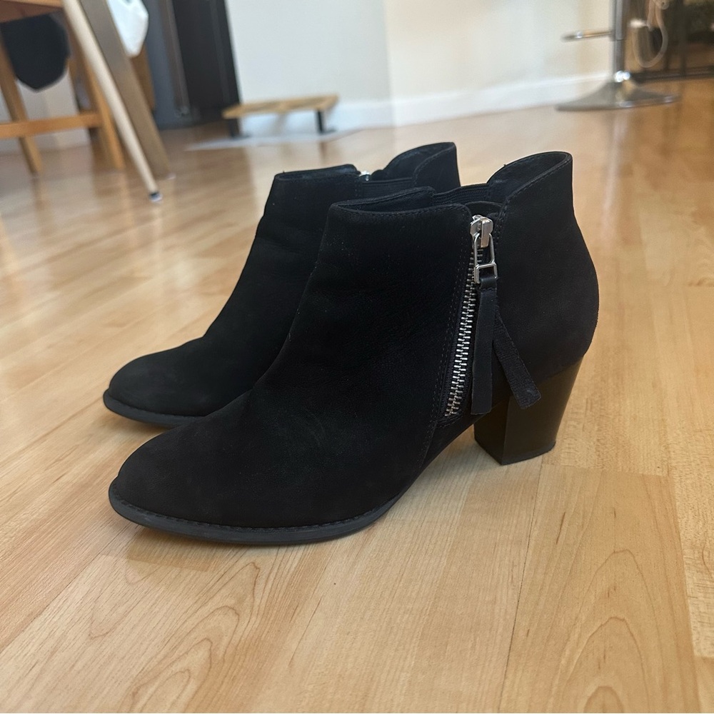 Vionic Black Suede Ankle Booties, size 6.5 women’s